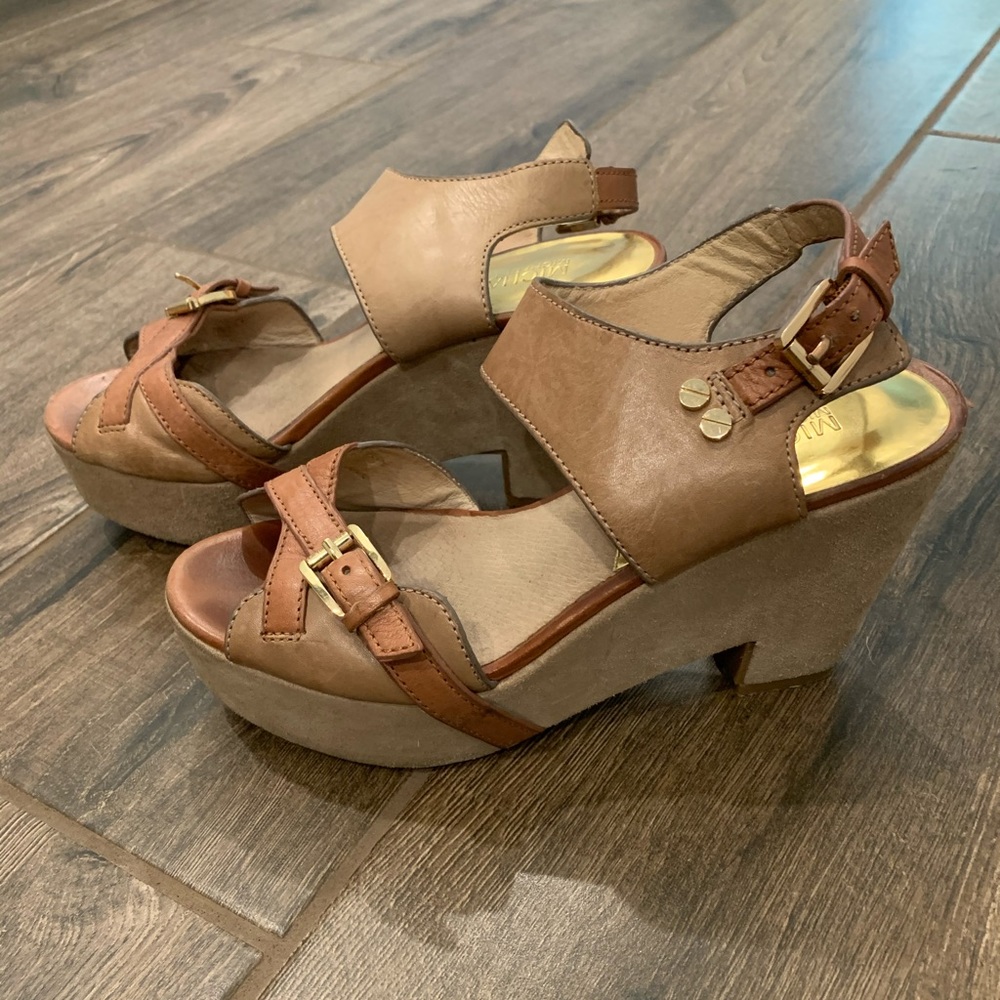 8M Michael Kors Platform Sandals Brown